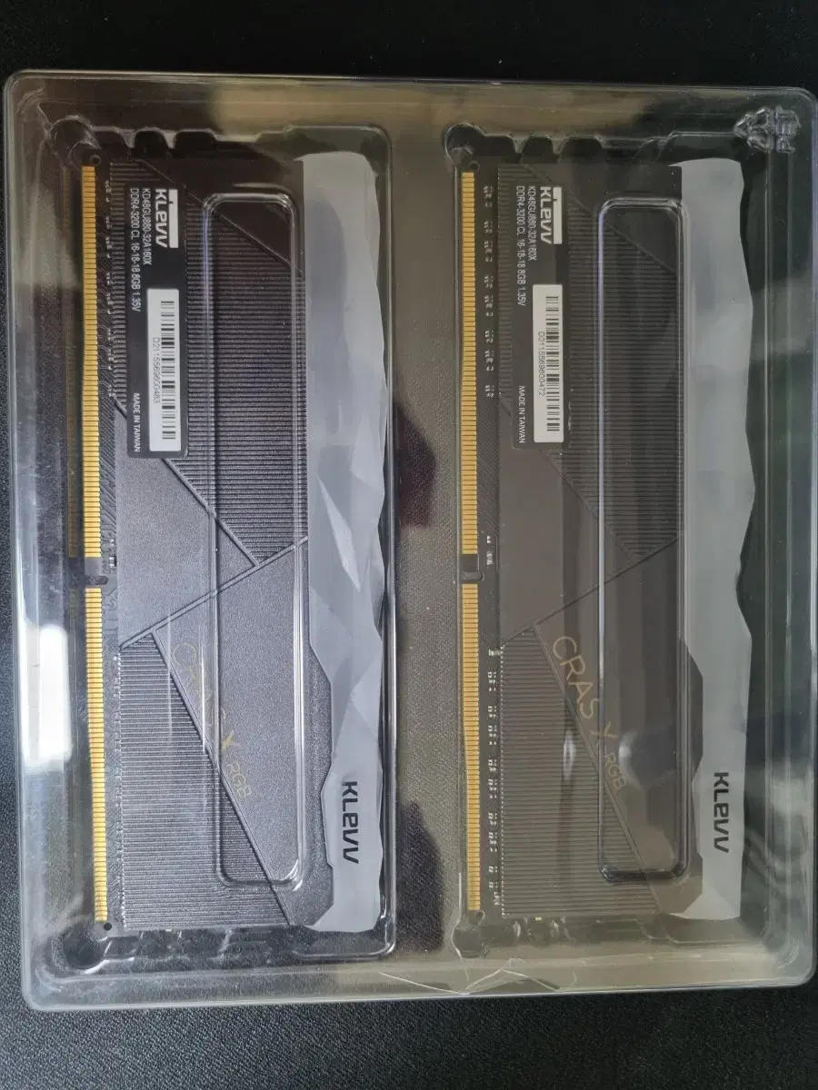 KLEVV DDR4 (8gbx2) 팝니다